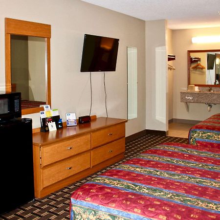 Rodeway Inn University Area Charlotte Exterior photo