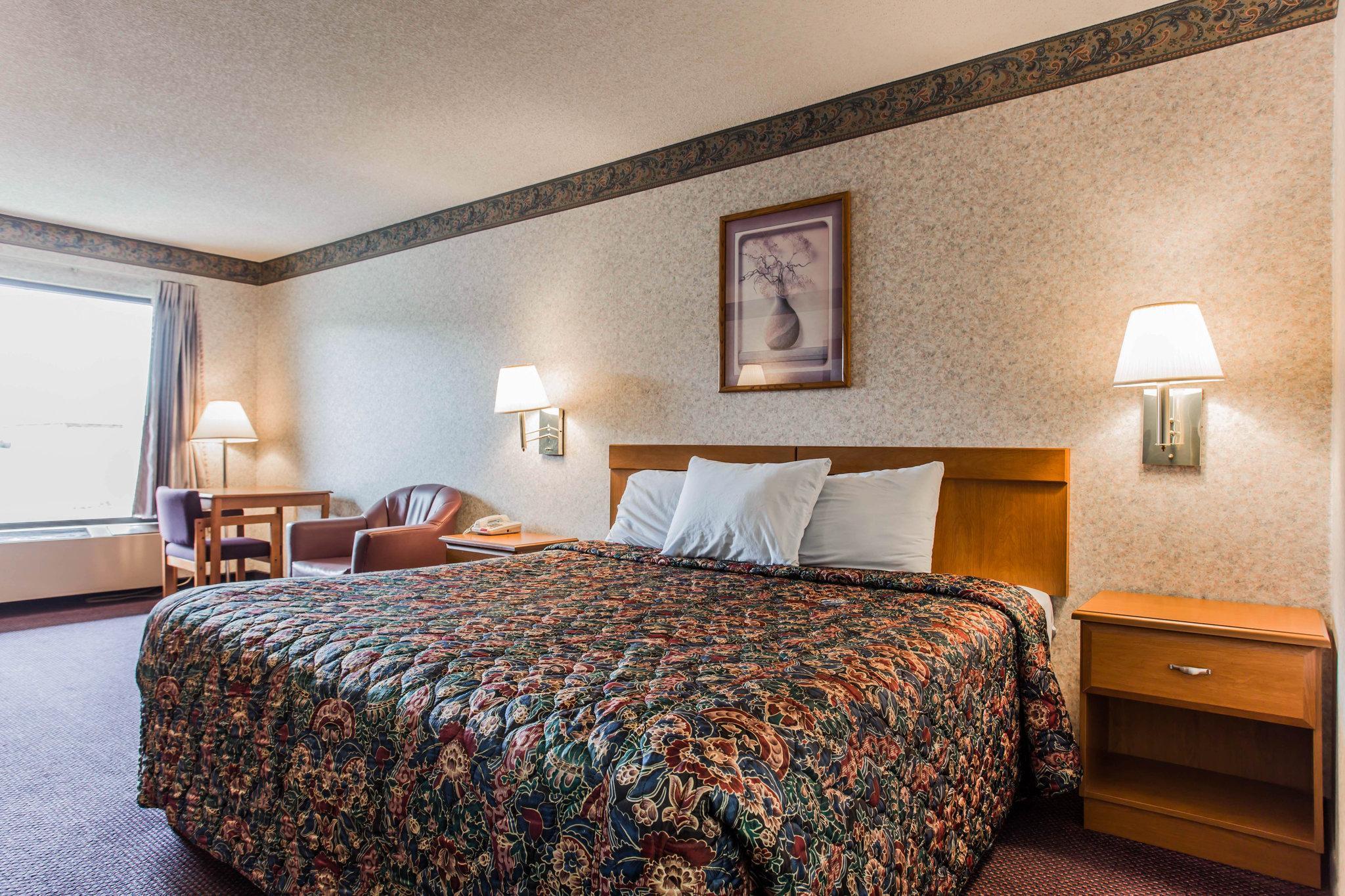 Rodeway Inn University Area Charlotte Exterior photo