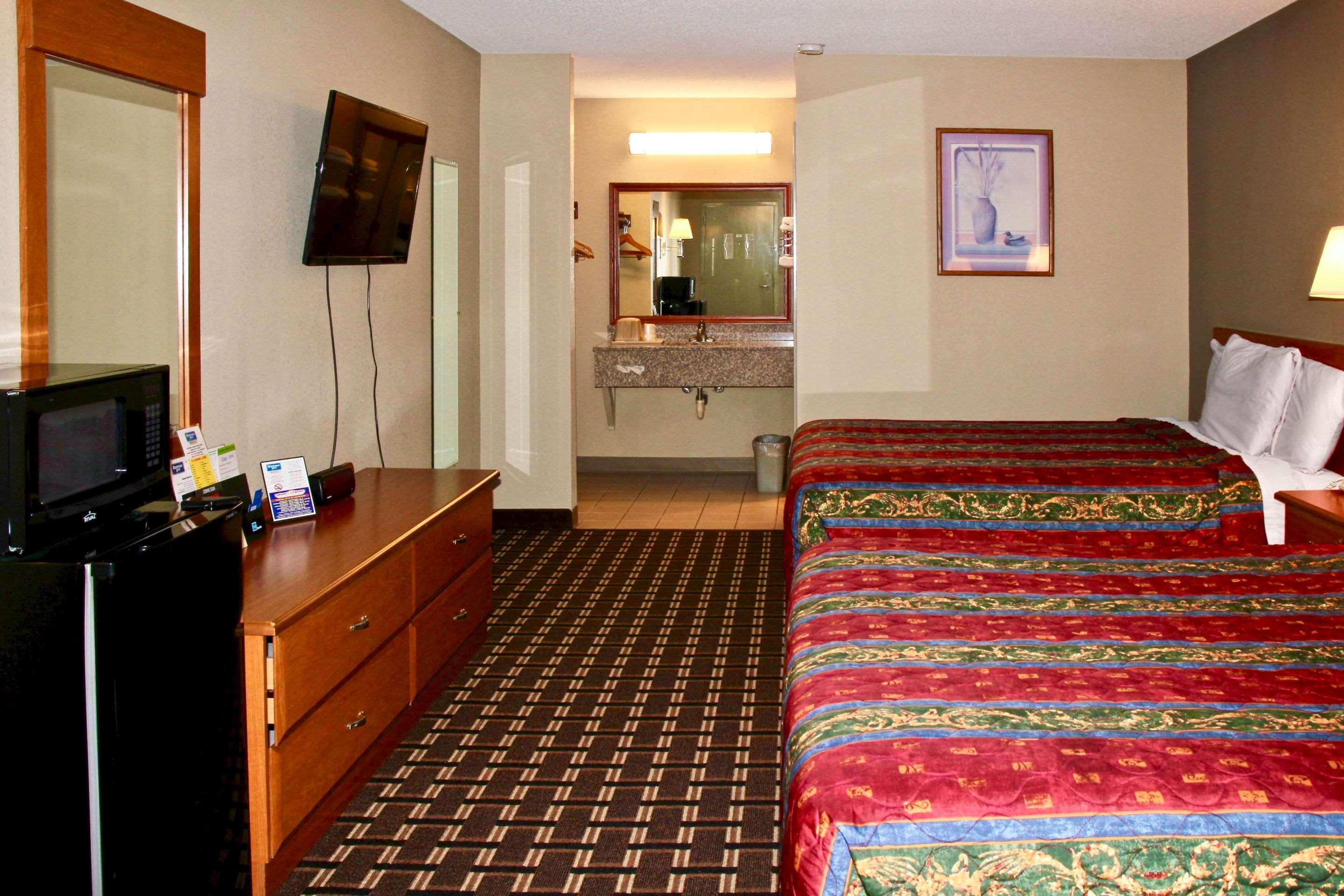 Rodeway Inn University Area Charlotte Exterior photo
