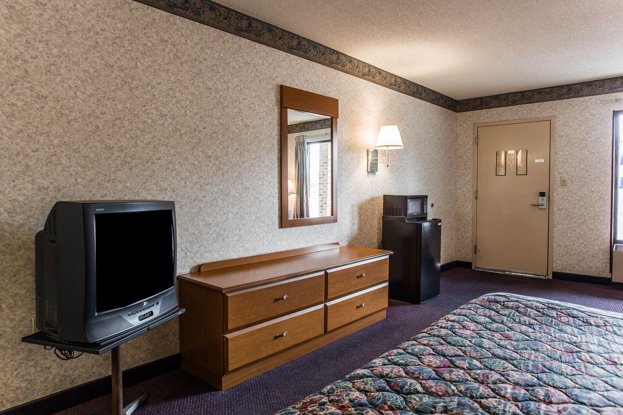 Rodeway Inn University Area Charlotte Exterior photo